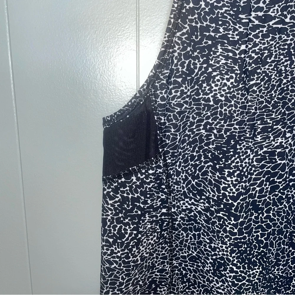 Lululemon Sculpt Tank II Polar Shift Alpine White Black Size 4